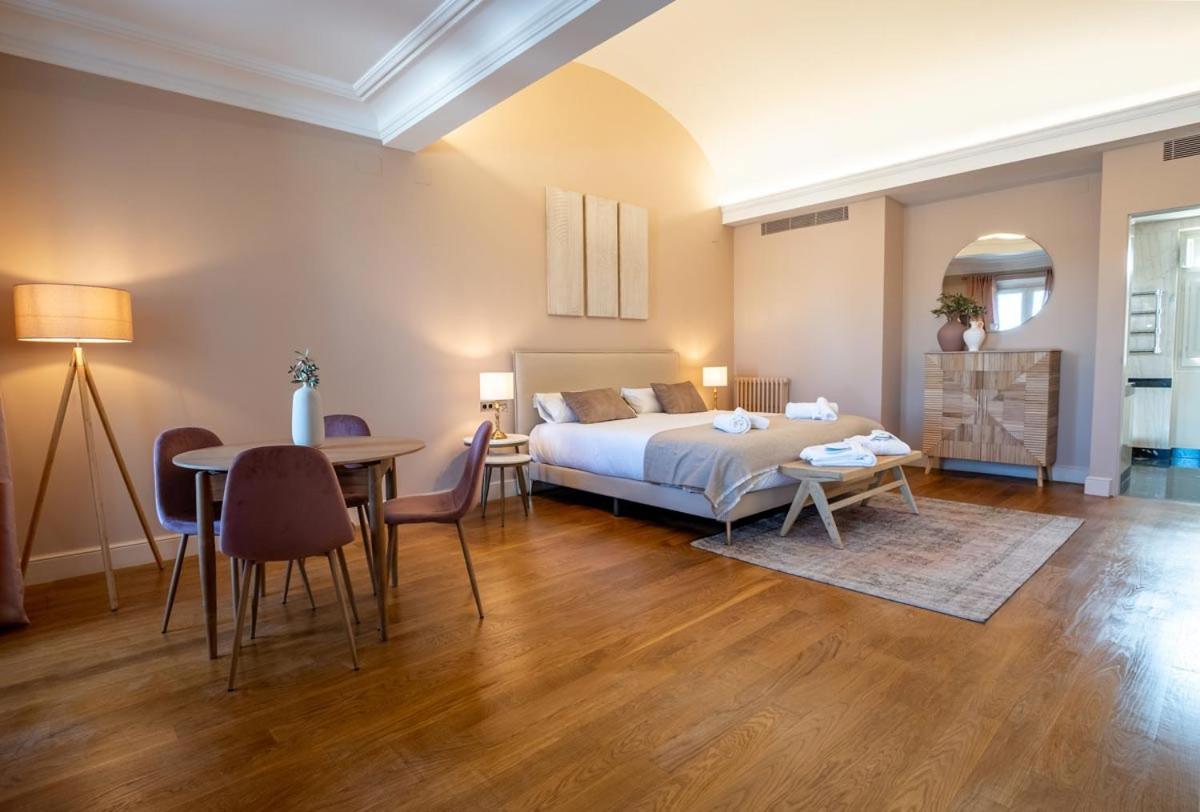 Hotel Font De La Canya Avinyonet del Penedes Екстериор снимка