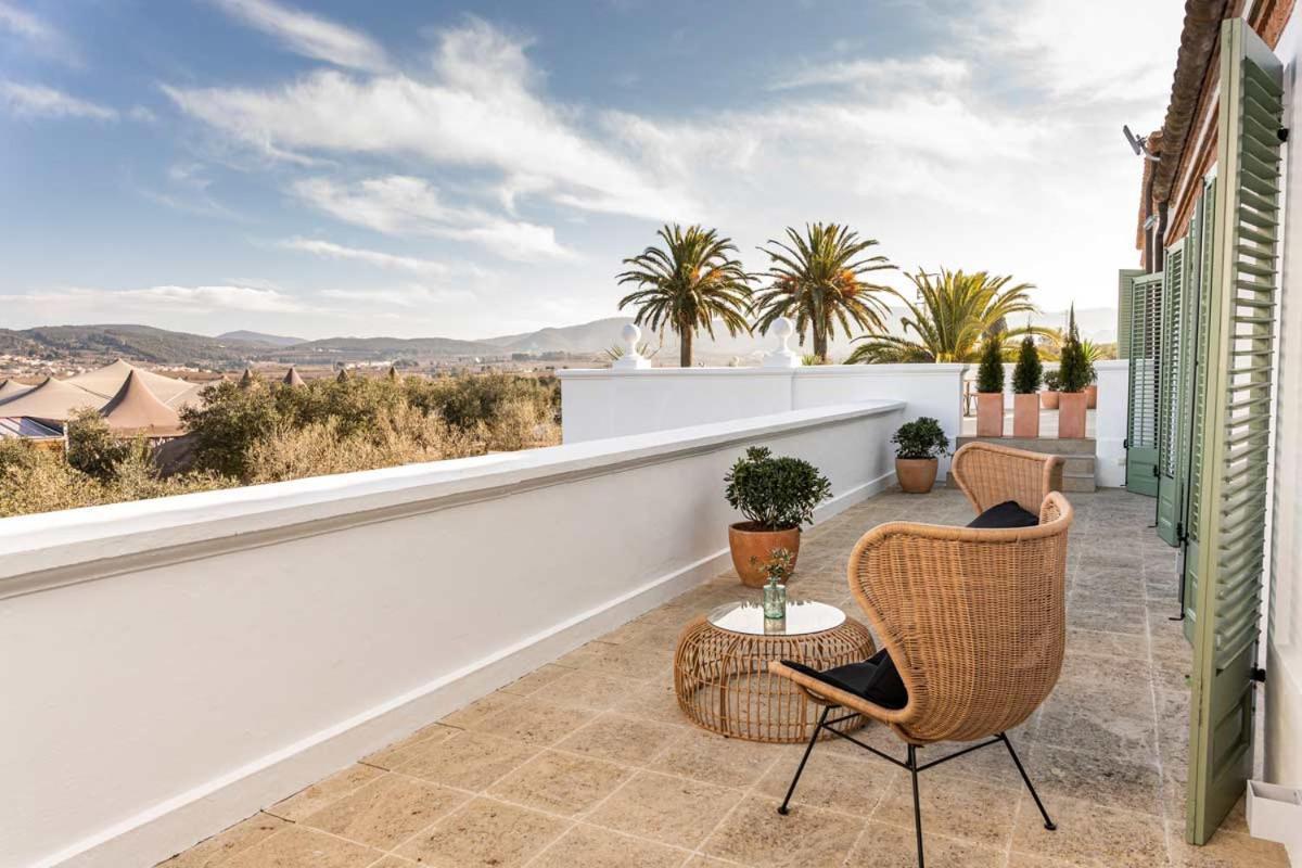 Hotel Font De La Canya Avinyonet del Penedes Екстериор снимка