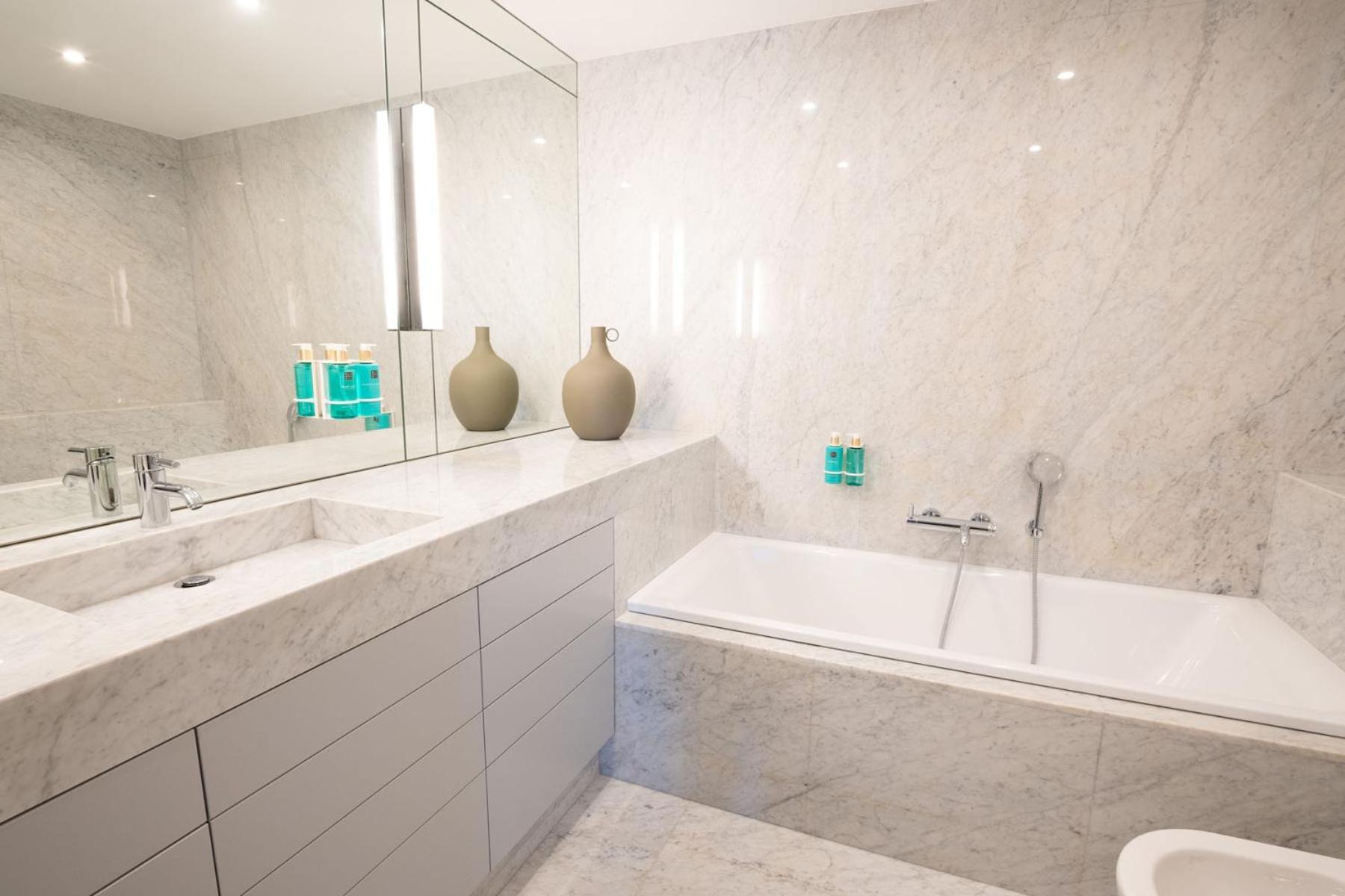 Hotel Font De La Canya Avinyonet del Penedes Екстериор снимка